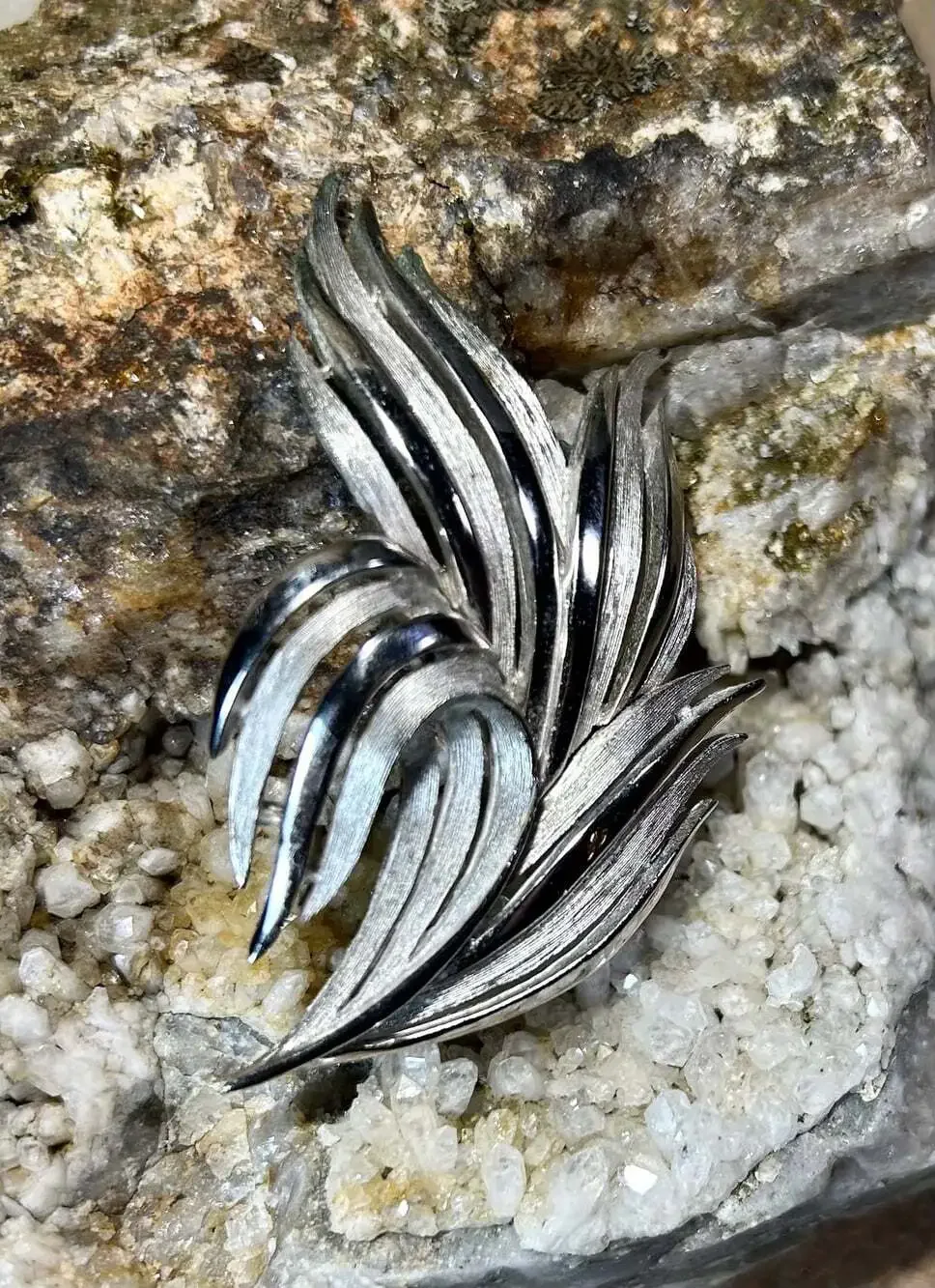 Trifari Silver Tone Brushed Feathers Vintage Brooch